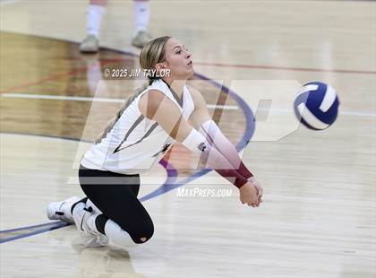 Thumbnail 2 in Saint Jo vs. Graford photogallery.