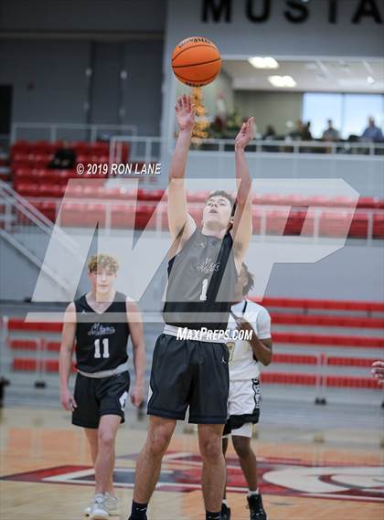 Thumbnail 2 in Midwest City vs Minco photogallery.