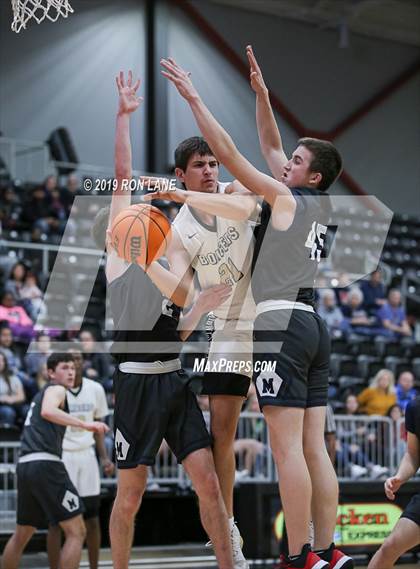 Thumbnail 2 in Midwest City vs Minco photogallery.