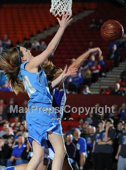 Thumbnail 1 in Holton vs. Chanute (KSHSAA 4A 1st Round) photogallery.