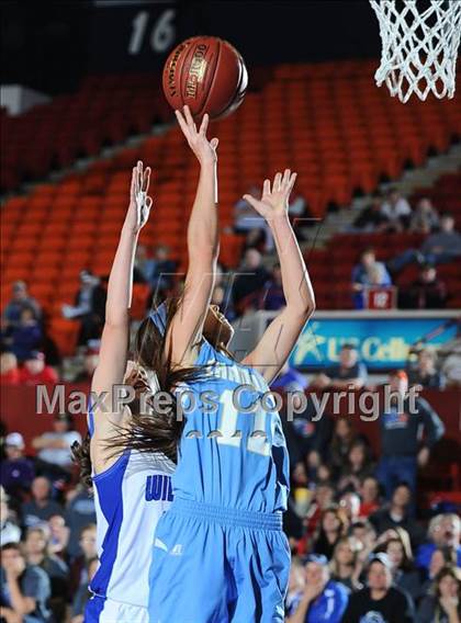 Thumbnail 1 in Holton vs. Chanute (KSHSAA 4A 1st Round) photogallery.