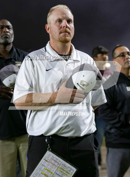 Thumbnail 2 in Downey @ Enochs photogallery.
