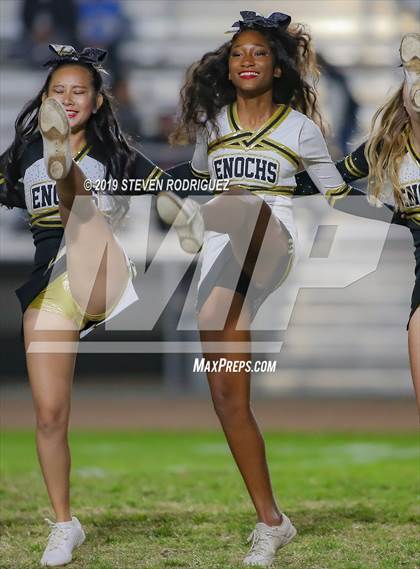 Thumbnail 2 in Downey @ Enochs photogallery.