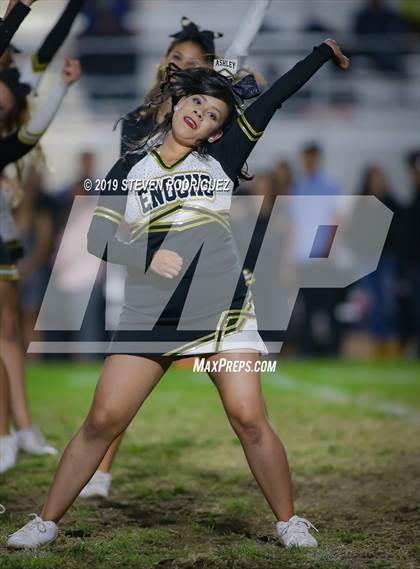 Thumbnail 1 in Downey @ Enochs photogallery.