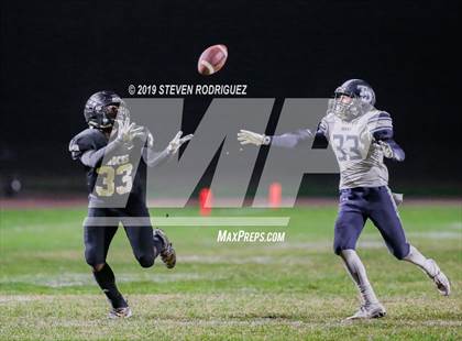Thumbnail 2 in Downey @ Enochs photogallery.