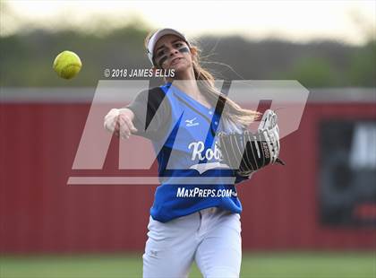 Thumbnail 3 in Robinson @ Lorena photogallery.
