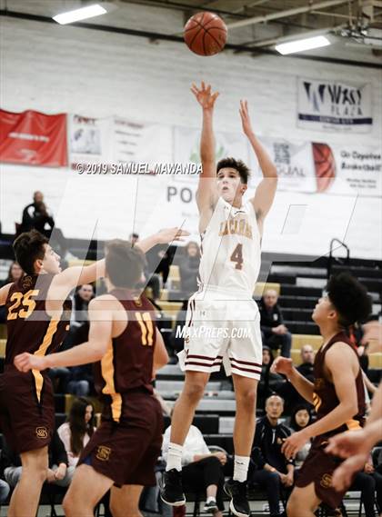 Thumbnail 2 in Simi Valley vs La Canada (5th Annual West Valley Tip-Off Classic) photogallery.