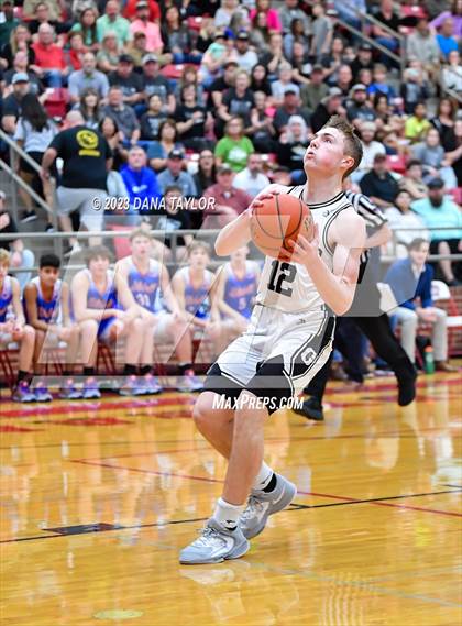 Thumbnail 2 in Graford vs. Slidell (UIL 1A Region III Quarterfinal) photogallery.
