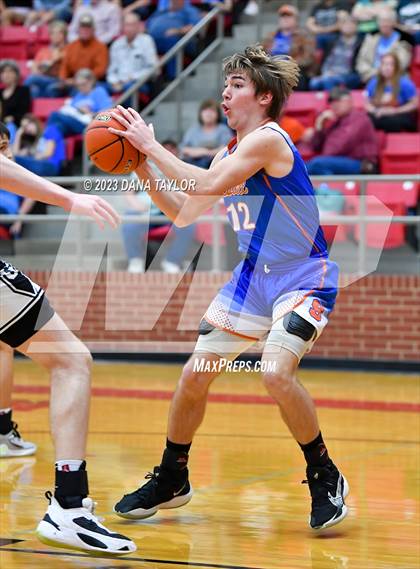 Thumbnail 1 in Graford vs. Slidell (UIL 1A Region III Quarterfinal) photogallery.