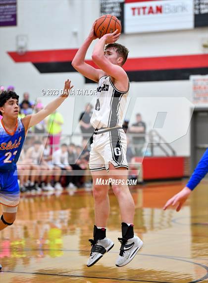 Thumbnail 1 in Graford vs. Slidell (UIL 1A Region III Quarterfinal) photogallery.