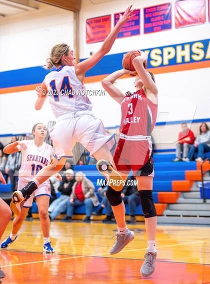 Thumbnail 2 in Newark Valley @ Elmira photogallery.