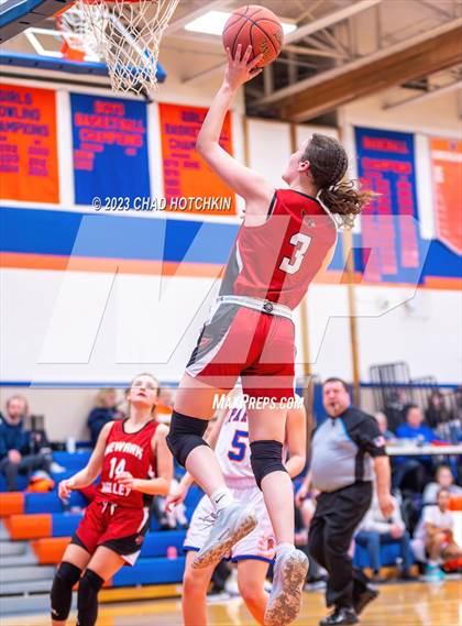 Thumbnail 1 in Newark Valley @ Elmira photogallery.