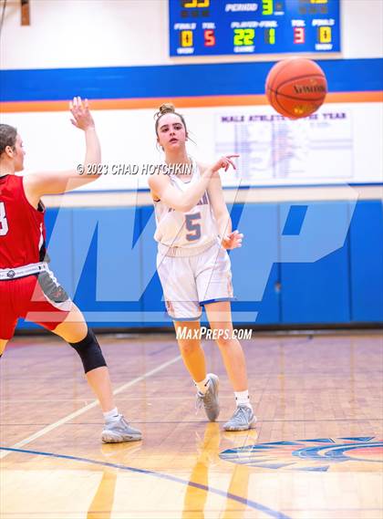 Thumbnail 1 in Newark Valley @ Elmira photogallery.