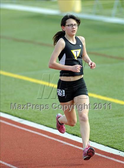 Thumbnail 1 in Warrior Invitational (Girls 1600m) photogallery.