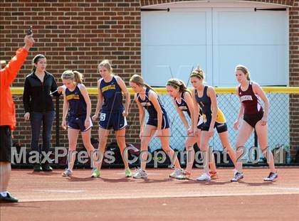 Thumbnail 1 in Warrior Invitational (Girls 1600m) photogallery.