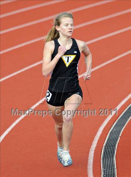 Thumbnail 2 in Warrior Invitational (Girls 1600m) photogallery.