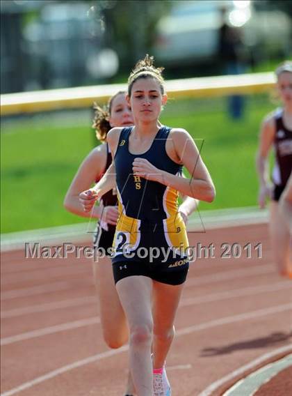 Thumbnail 2 in Warrior Invitational (Girls 1600m) photogallery.