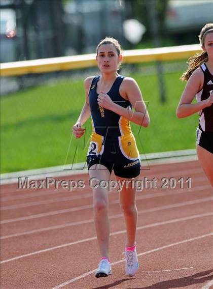 Thumbnail 2 in Warrior Invitational (Girls 1600m) photogallery.