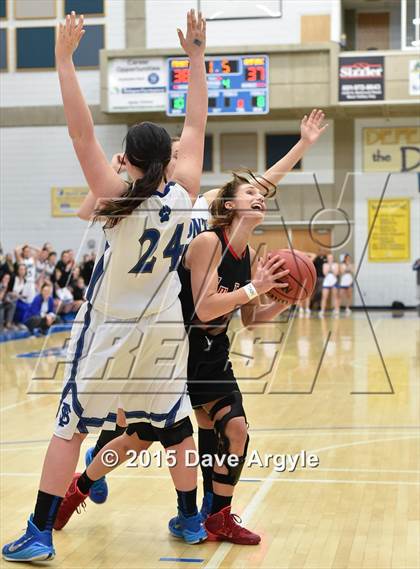 Thumbnail 2 in Fremont vs. American Fork (UHSAA Semifinal) photogallery.