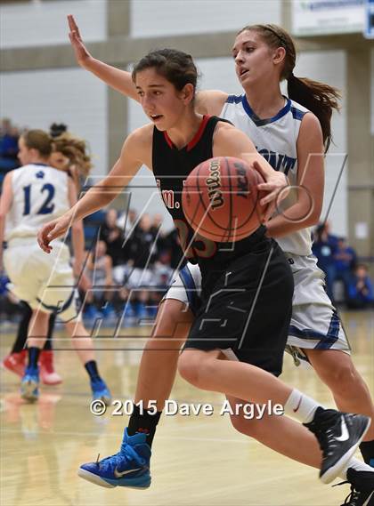 Thumbnail 3 in Fremont vs. American Fork (UHSAA Semifinal) photogallery.
