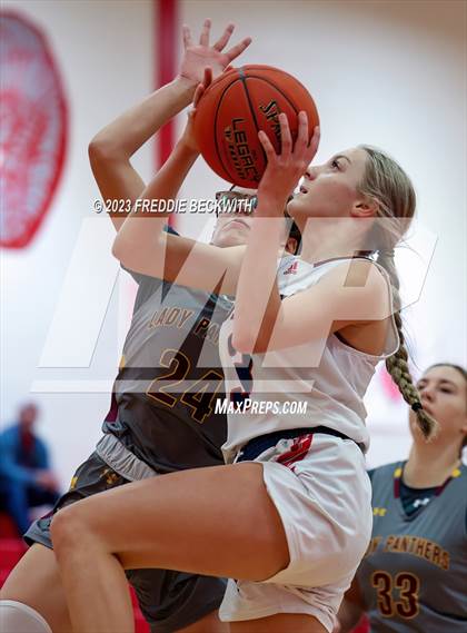 Thumbnail 2 in Aubrey vs. Bells ("For the Love of the Game" Tournament) photogallery.
