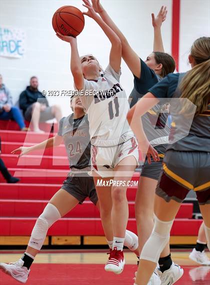 Thumbnail 2 in Aubrey vs. Bells ("For the Love of the Game" Tournament) photogallery.