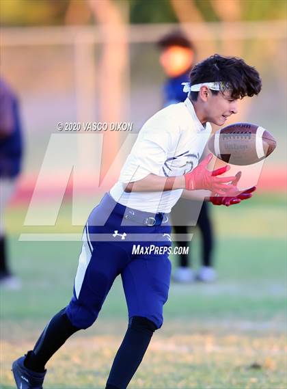 Thumbnail 2 in Independence @ Kellis photogallery.