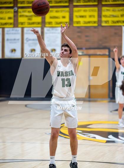 Thumbnail 3 in Basha vs. Perry (Welcome To The Jungle Holiday Tournament) photogallery.