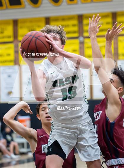 Thumbnail 1 in Basha vs. Perry (Welcome To The Jungle Holiday Tournament) photogallery.