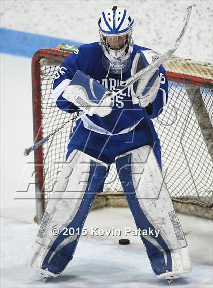 Thumbnail 1 in Darien vs. Greenwich (CIAC D1 Final) photogallery.
