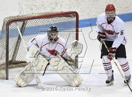 Thumbnail 3 in Darien vs. Greenwich (CIAC D1 Final) photogallery.
