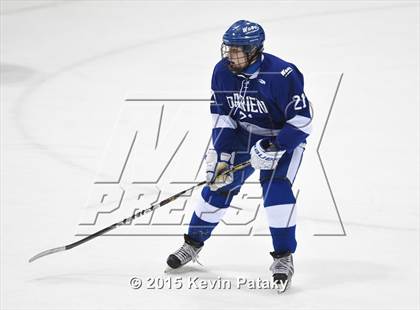 Thumbnail 3 in Darien vs. Greenwich (CIAC D1 Final) photogallery.