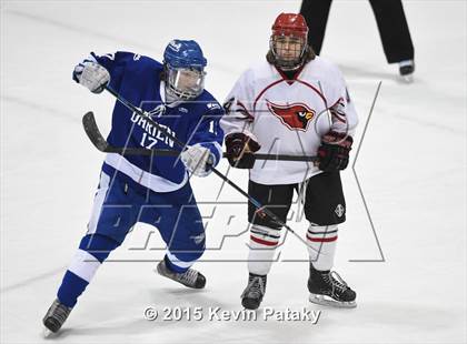 Thumbnail 1 in Darien vs. Greenwich (CIAC D1 Final) photogallery.