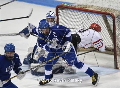 Thumbnail 2 in Darien vs. Greenwich (CIAC D1 Final) photogallery.