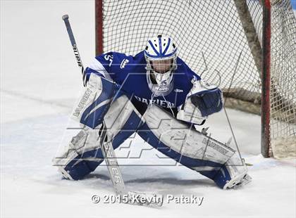 Thumbnail 1 in Darien vs. Greenwich (CIAC D1 Final) photogallery.