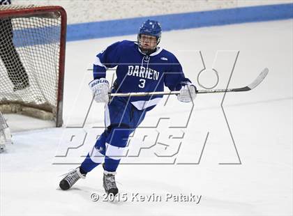 Thumbnail 3 in Darien vs. Greenwich (CIAC D1 Final) photogallery.