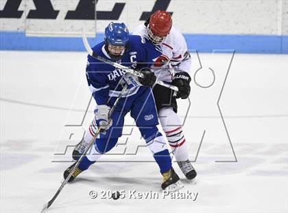 Thumbnail 2 in Darien vs. Greenwich (CIAC D1 Final) photogallery.