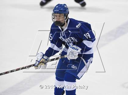 Thumbnail 3 in Darien vs. Greenwich (CIAC D1 Final) photogallery.