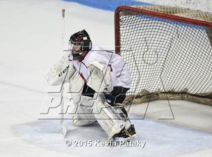 Thumbnail 1 in Darien vs. Greenwich (CIAC D1 Final) photogallery.