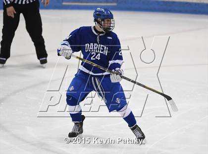Thumbnail 3 in Darien vs. Greenwich (CIAC D1 Final) photogallery.