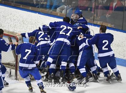 Thumbnail 3 in Darien vs. Greenwich (CIAC D1 Final) photogallery.