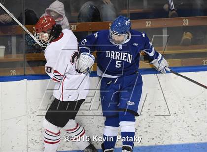 Thumbnail 1 in Darien vs. Greenwich (CIAC D1 Final) photogallery.