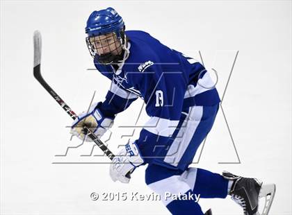 Thumbnail 2 in Darien vs. Greenwich (CIAC D1 Final) photogallery.