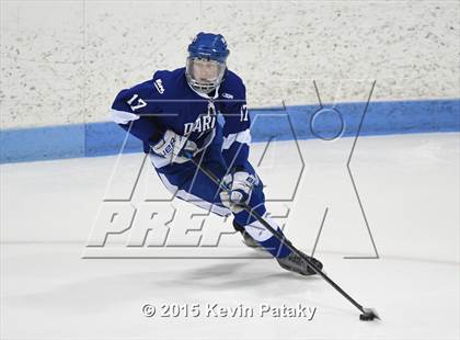 Thumbnail 1 in Darien vs. Greenwich (CIAC D1 Final) photogallery.