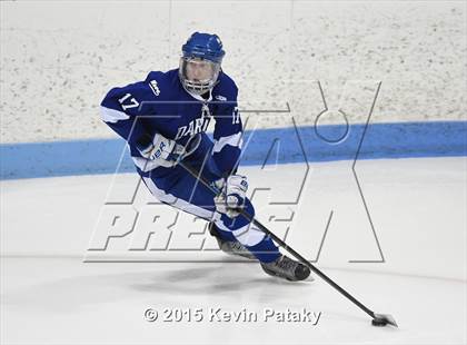 Thumbnail 3 in Darien vs. Greenwich (CIAC D1 Final) photogallery.