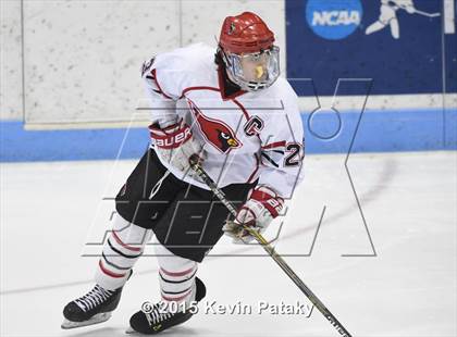 Thumbnail 3 in Darien vs. Greenwich (CIAC D1 Final) photogallery.
