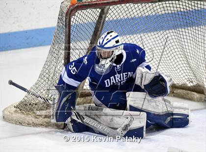 Thumbnail 2 in Darien vs. Greenwich (CIAC D1 Final) photogallery.