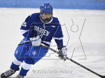 Thumbnail 3 in Darien vs. Greenwich (CIAC D1 Final) photogallery.