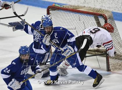 Thumbnail 3 in Darien vs. Greenwich (CIAC D1 Final) photogallery.