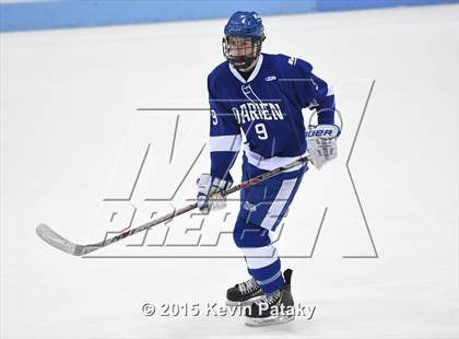 Thumbnail 3 in Darien vs. Greenwich (CIAC D1 Final) photogallery.